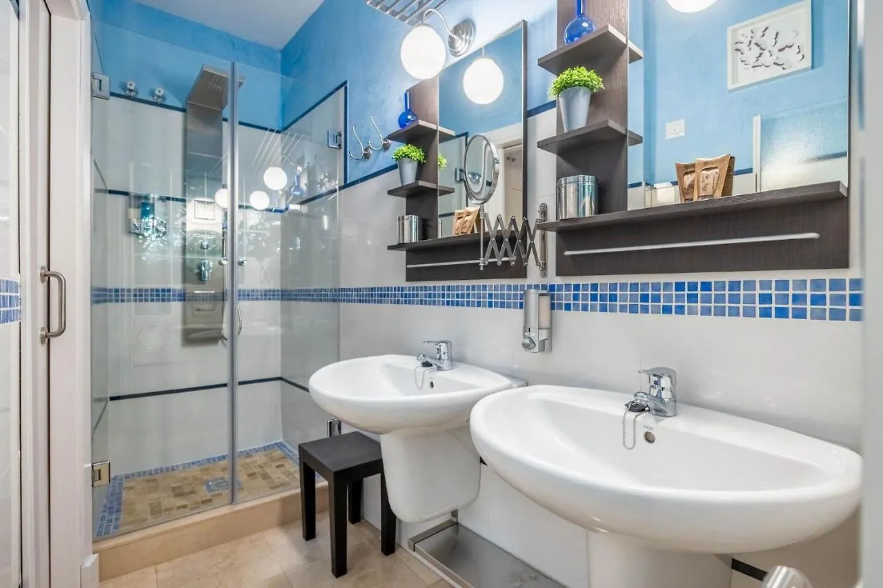 Apartment Luxe Town Hall Seville Spain